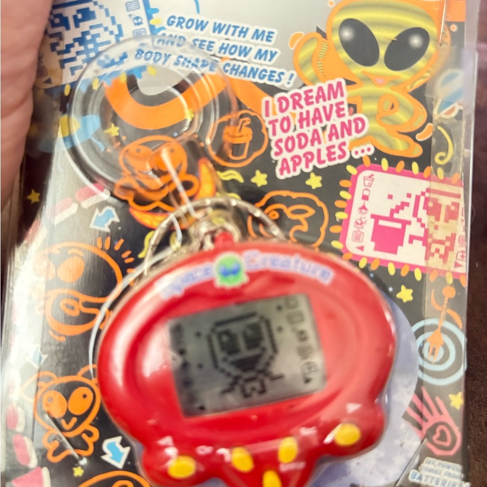 Digital Pet Keychain Space creature 👽 feed it, play,study,shower,water it!#toy
